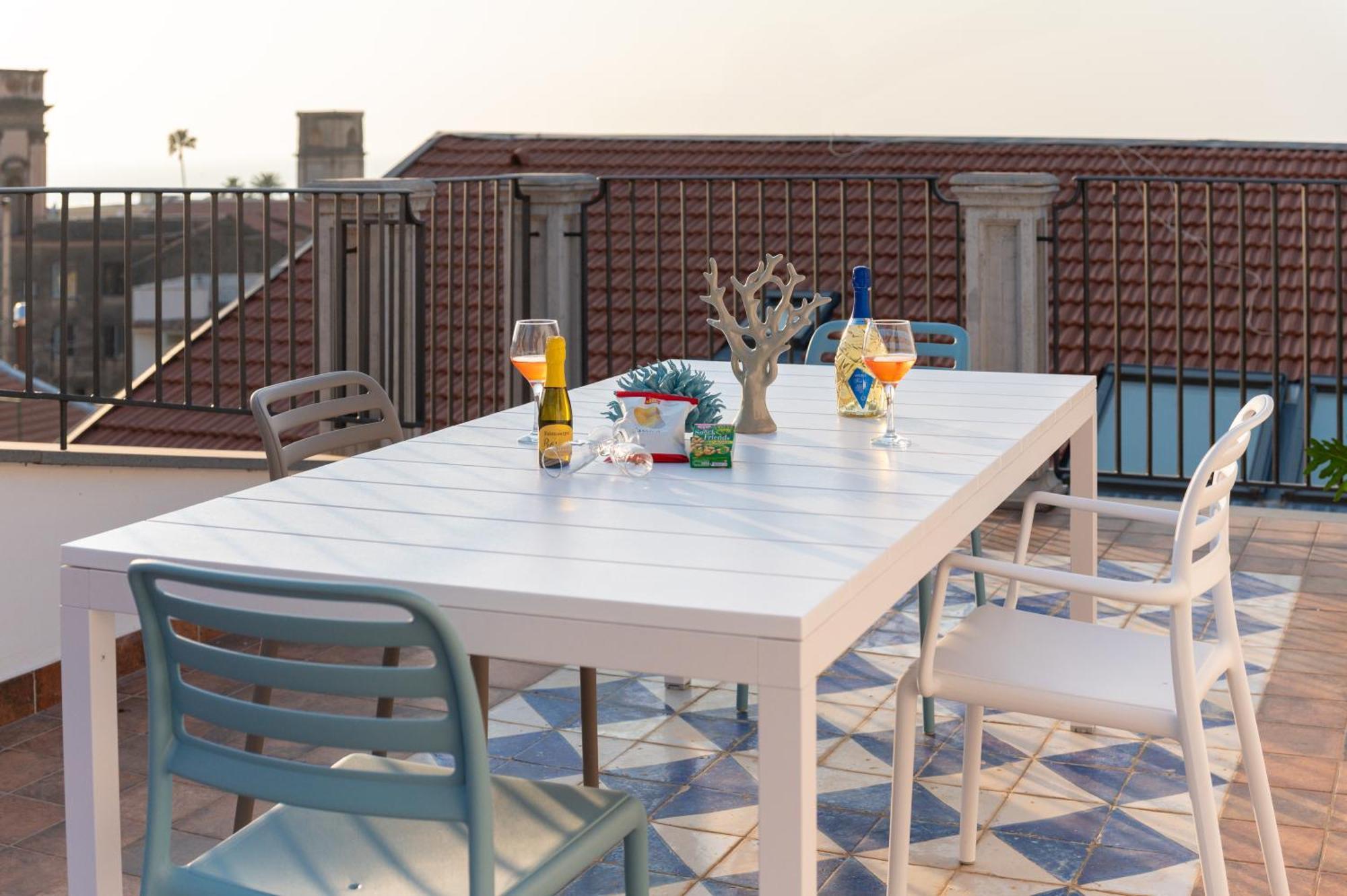 La Casa Dell'orologio - Main Square Guest house